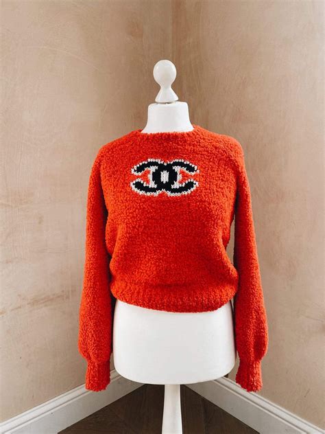 chanel red jumper